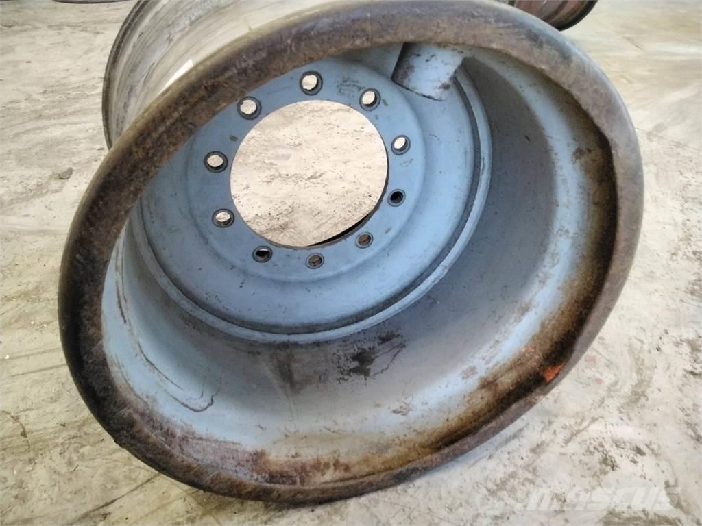 Valmet 860 24x26,5 Pneumatiky, kola a ráfky