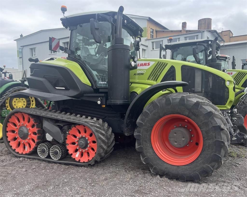 CLAAS AXION 960 TT Traktory