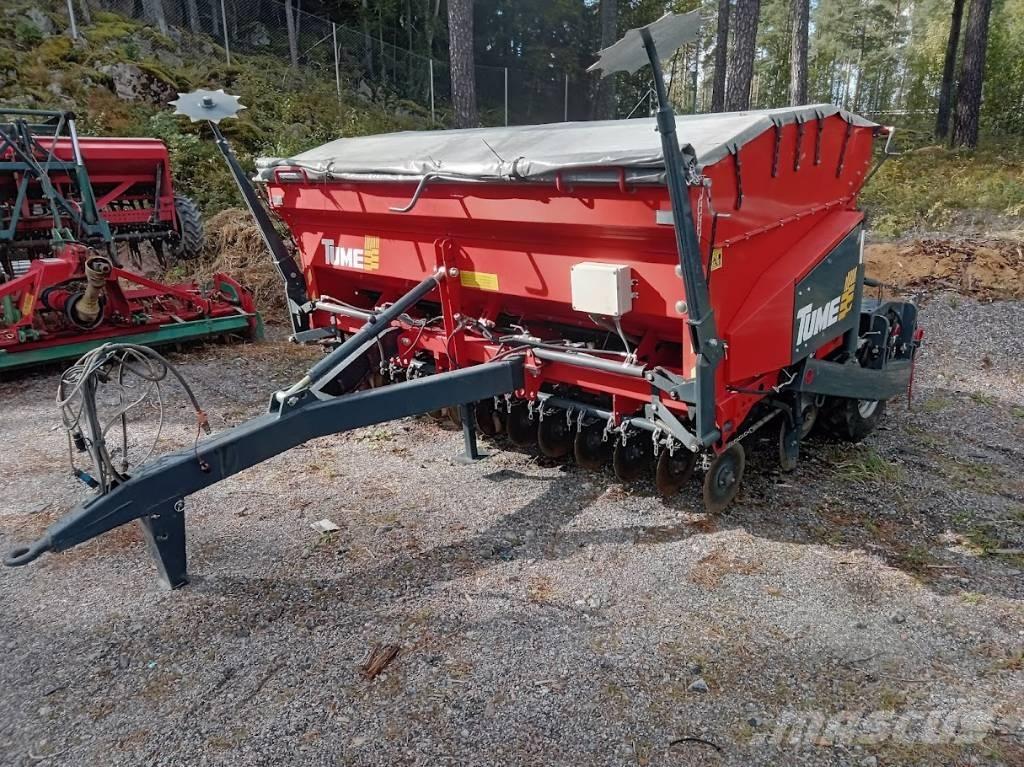 Tume HKL 3000 JC Kombinované secí stroje