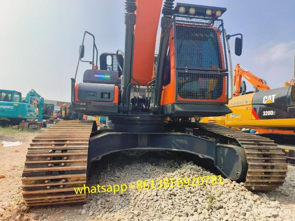Doosan DX 225 Pásová rýpadla