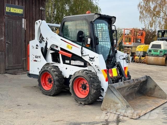 Bobcat S 530 Smykem řízené nakladače