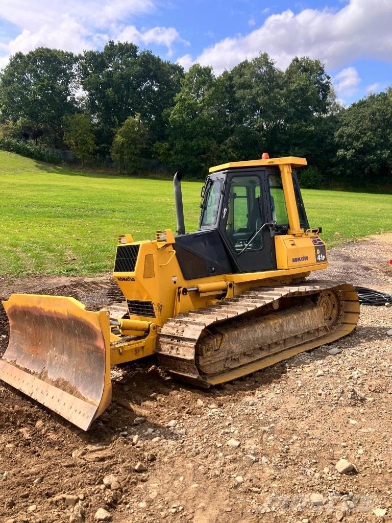 Komatsu D 41 P-6 Pásové dozery