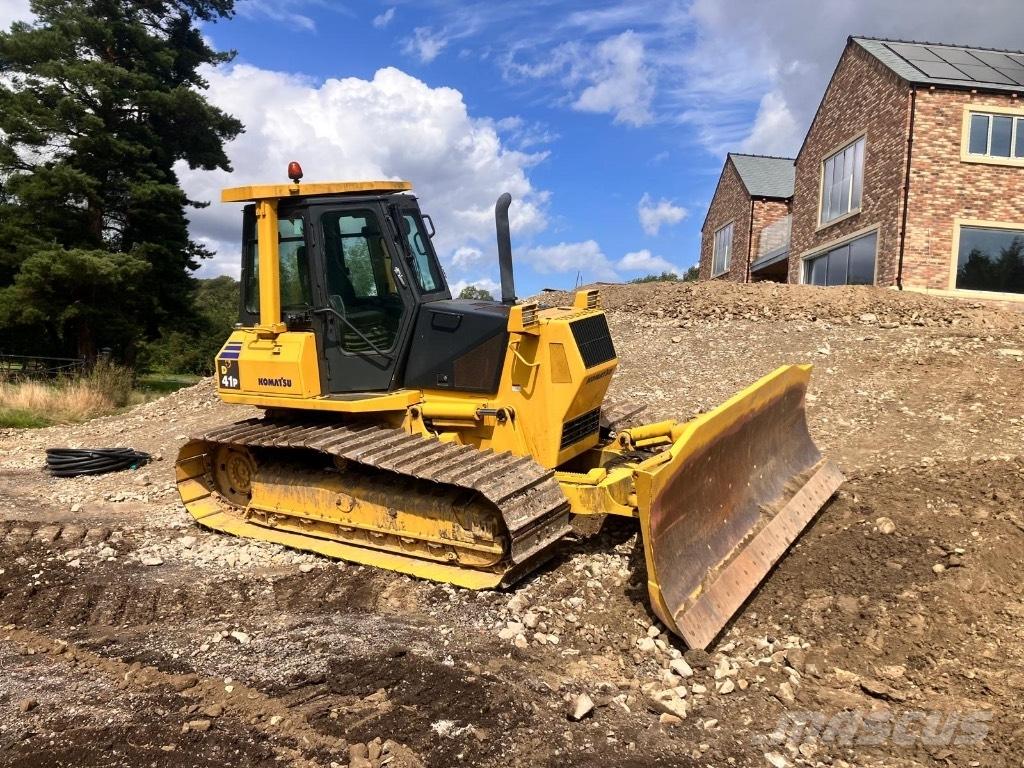Komatsu D 41 P-6 Pásové dozery
