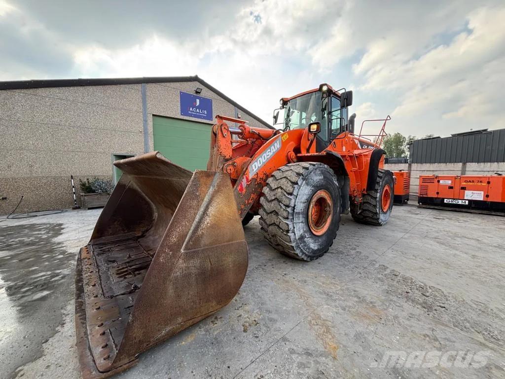 Doosan DL550 Kolové nakladače