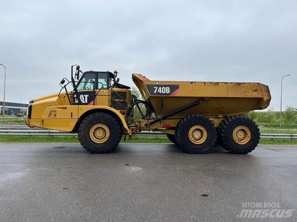 CAT 740B Kloubové dempry