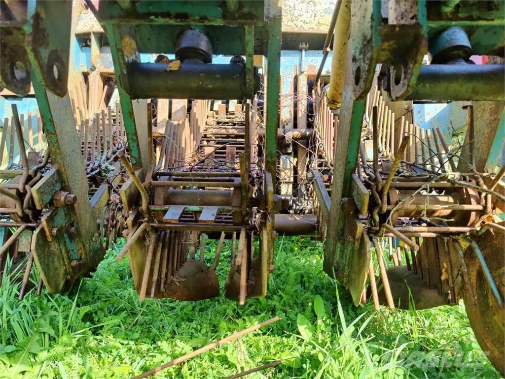 Edenhall 523 Řepné kombajny