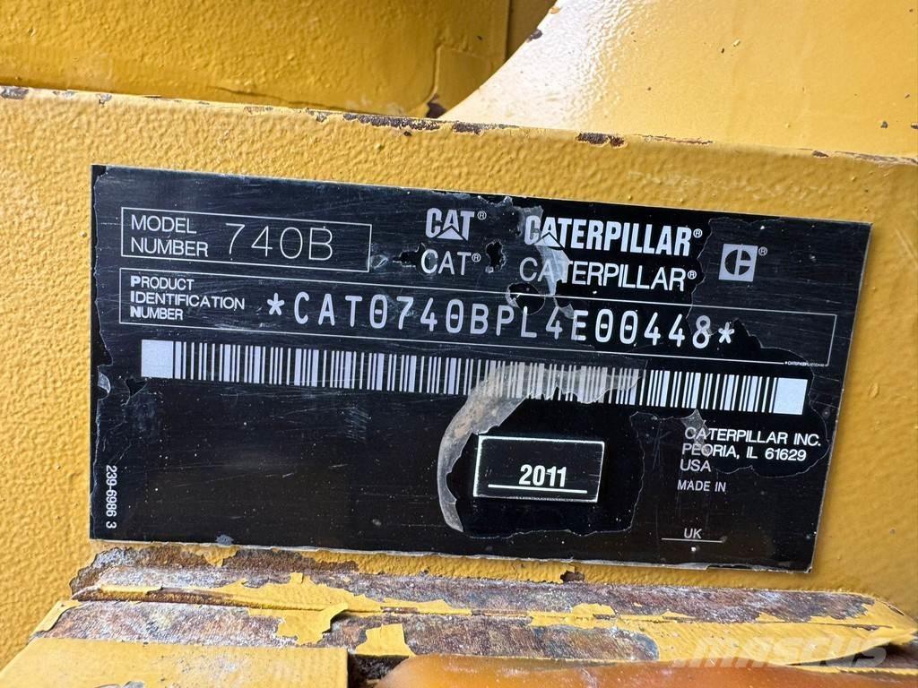 CAT 740B Kloubové dempry