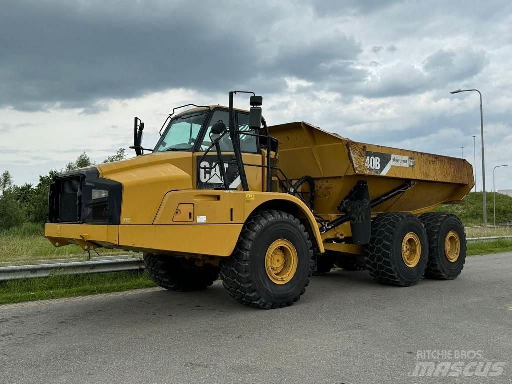 CAT 740B Kloubové dempry