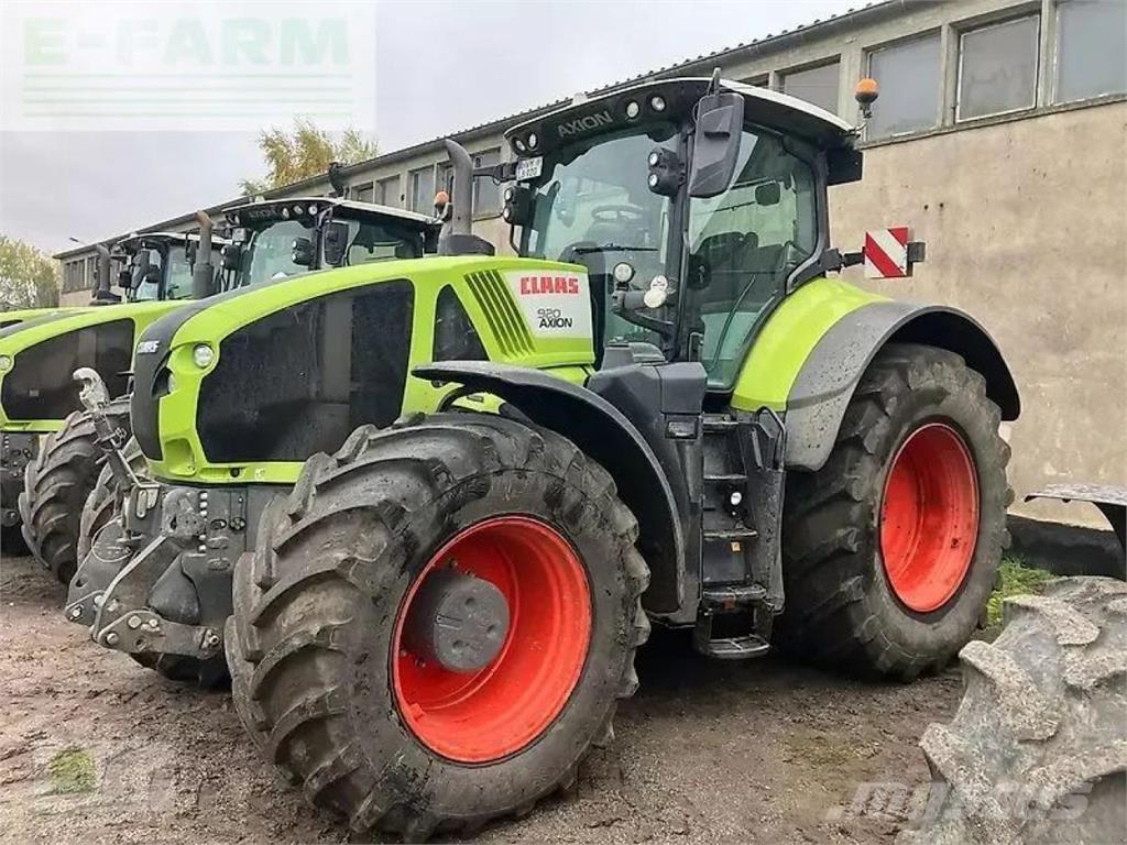 CLAAS axion 920 Traktory