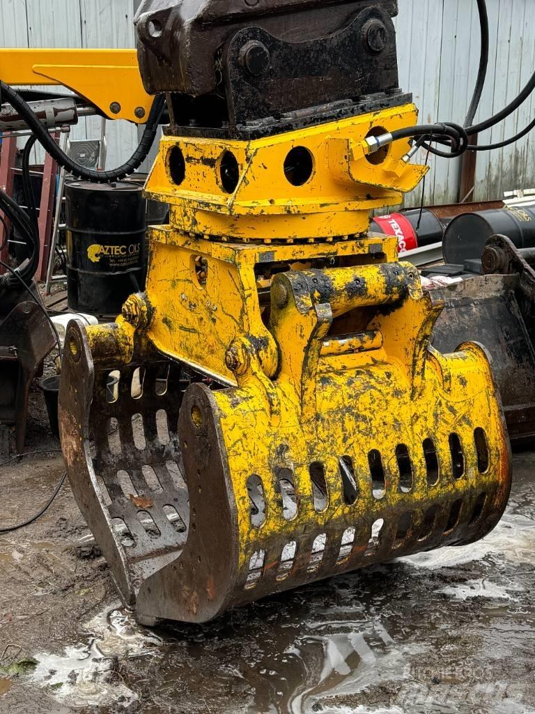 Epiroc MG 1500 Klešťové drapáky