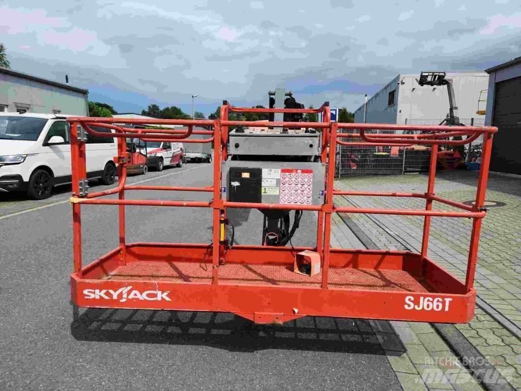 SkyJack SJ 66 T Kloubové plošiny