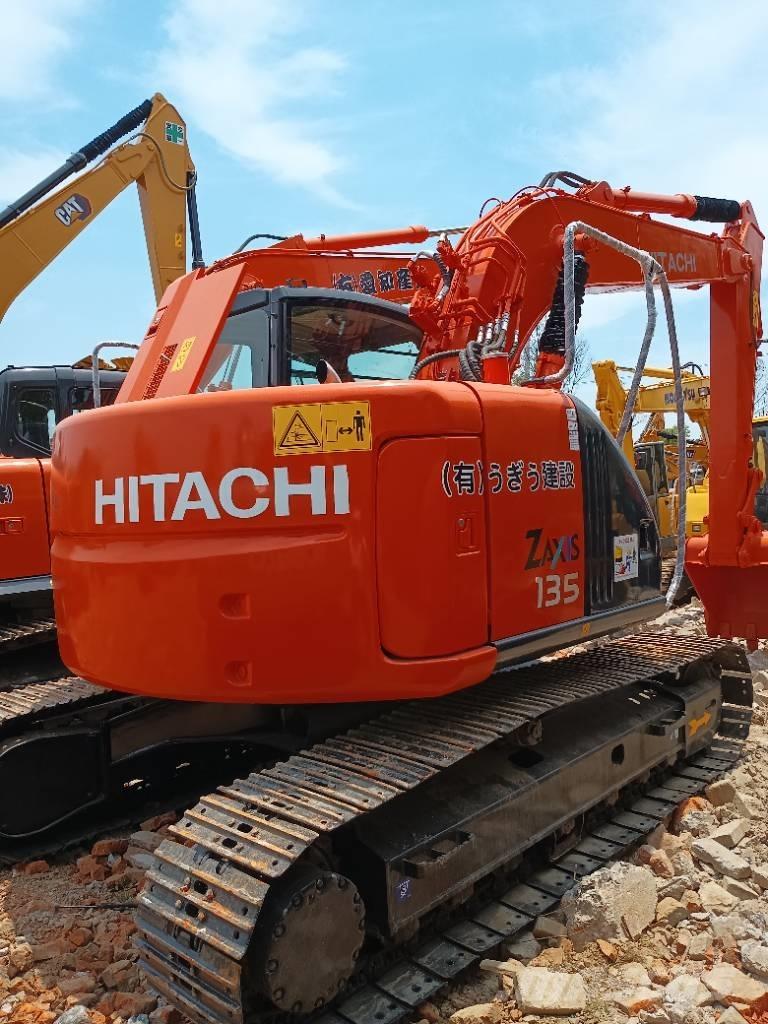 Hitachi ZX 135 U-5 Pásová rýpadla