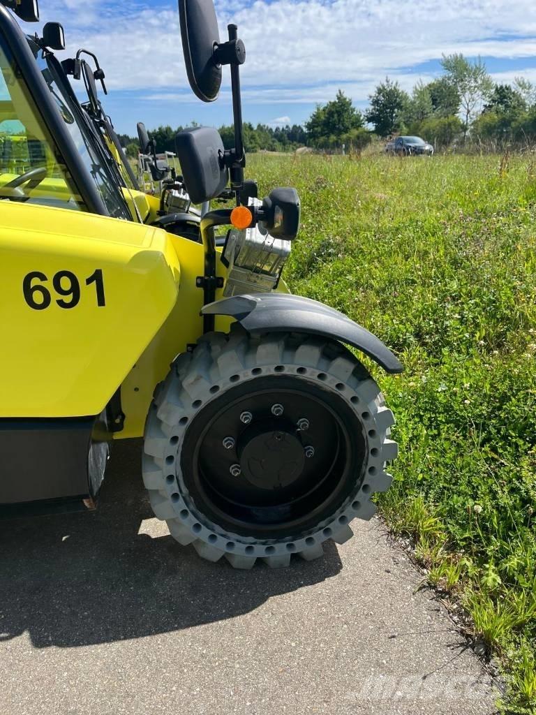 JCB 525-60 Teleskopické manipulátory