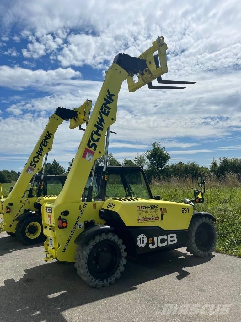 JCB 525-60 Teleskopické manipulátory