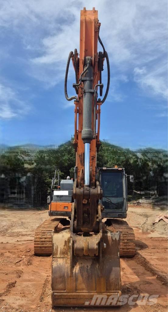 Doosan DX 300 LC-5 Pásová rýpadla