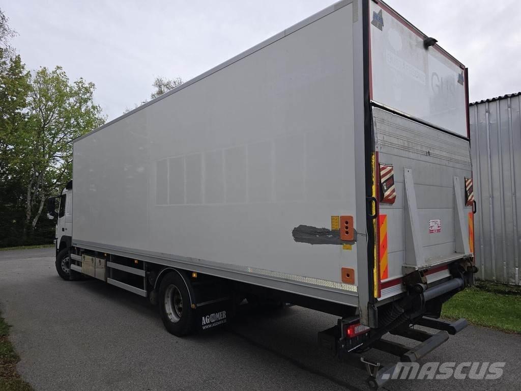 Volvo FM330 4X2 Skříňová nástavba