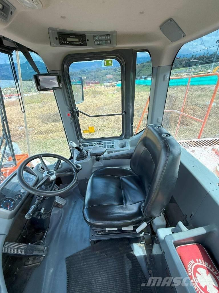 Doosan DL420A Kolové nakladače