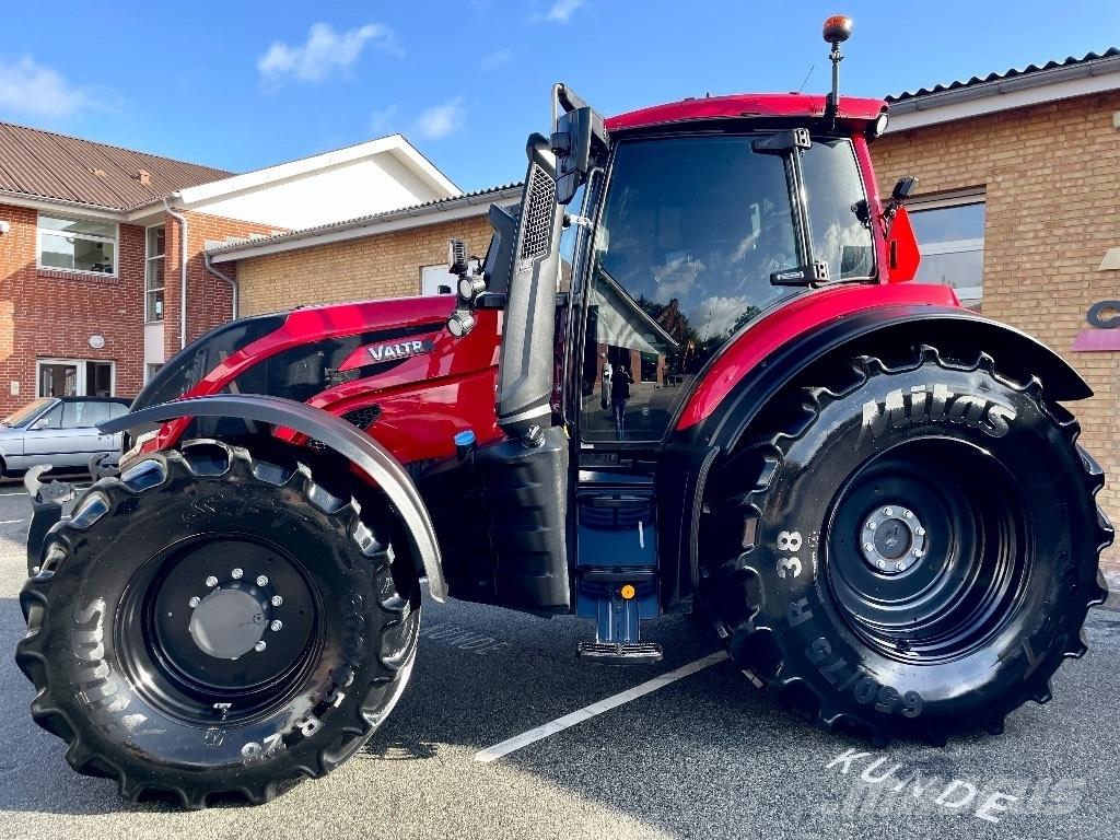 Valtra T235 S Traktory