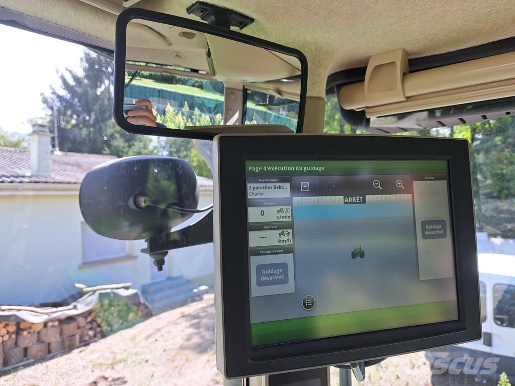 John Deere 7270R Traktory