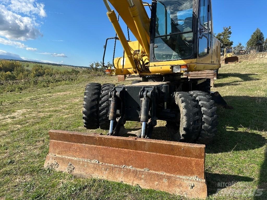 Komatsu PW 170-6 Kolová rýpadla