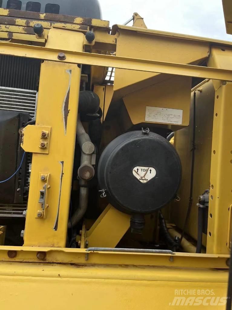 Komatsu PC 350-7 Pásová rýpadla