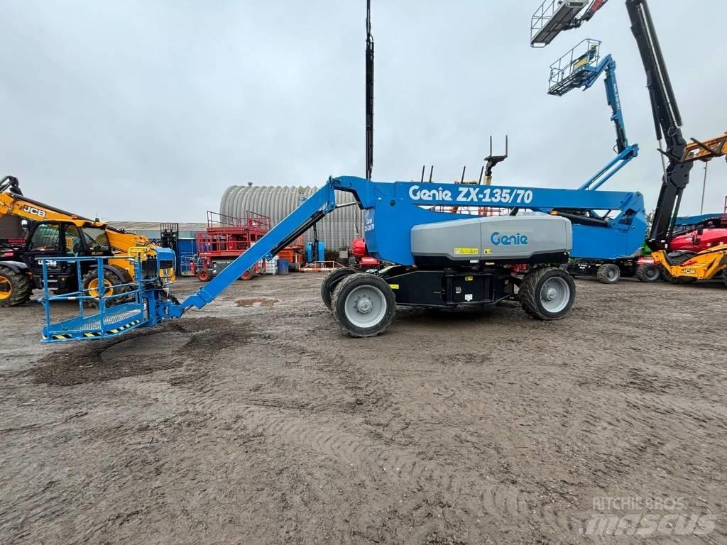 Genie ZX 135/70 Kloubové plošiny