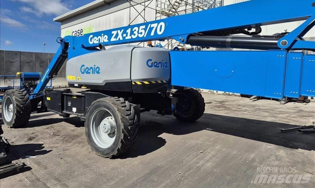 Genie ZX 135/70 Kloubové plošiny