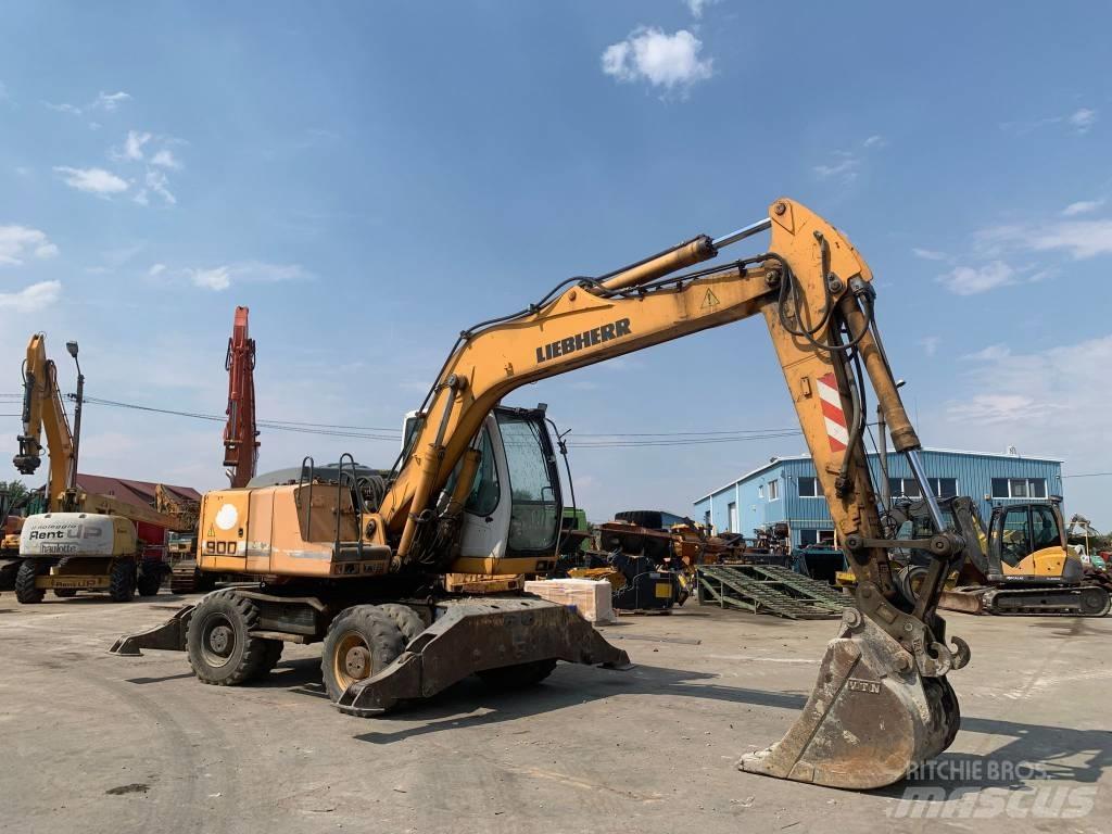 Liebherr A 900 C Kolová rýpadla