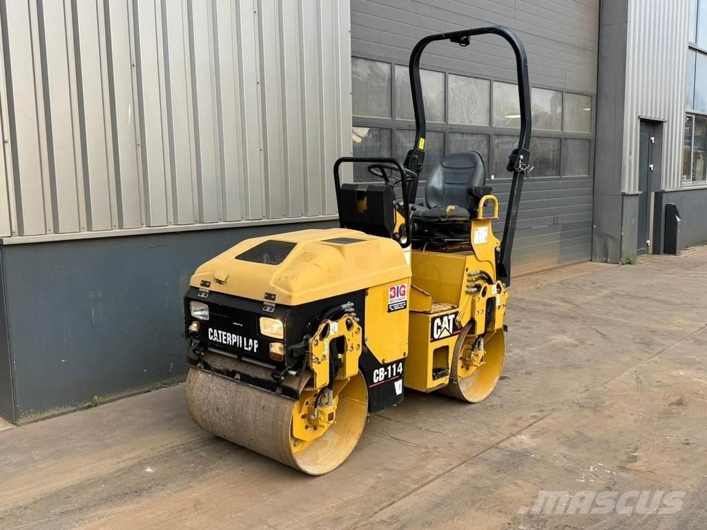 CAT CB114 Tandemové válce