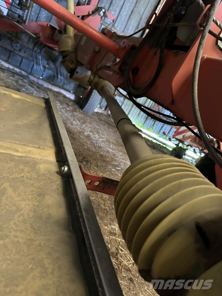 Fella TS 1601 Řádkovače