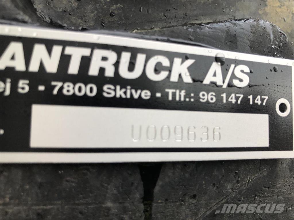  Øvrige ØVRIGE Pneumatiky, kola a ráfky