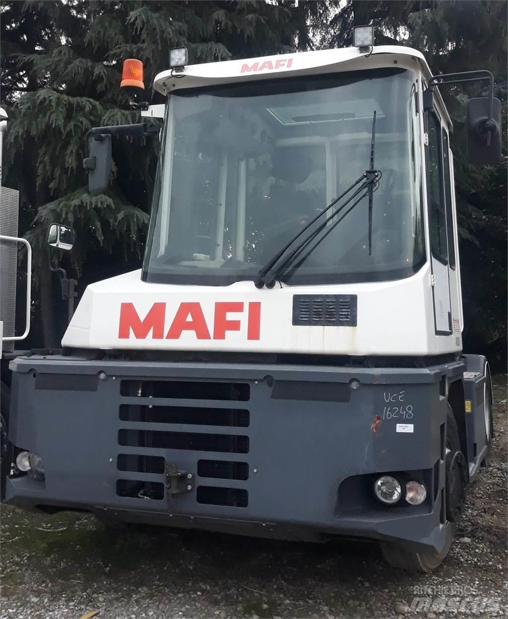  R332-4x4 Terminálový tahač