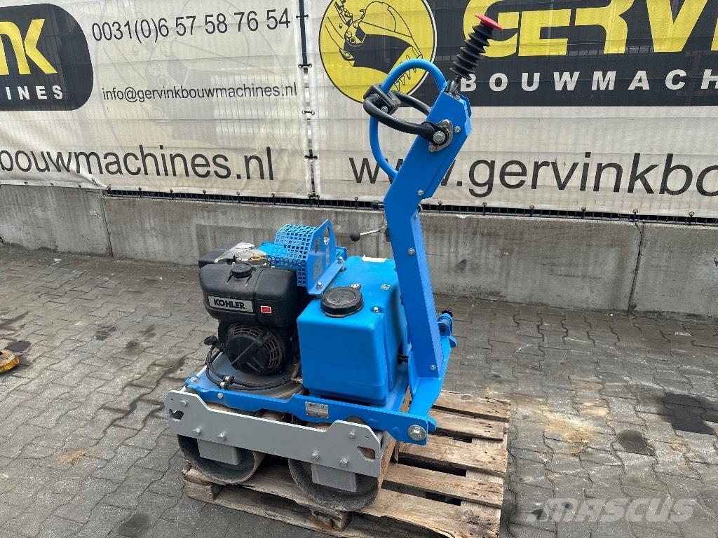 Weber SHV 600 Půdní kompaktory