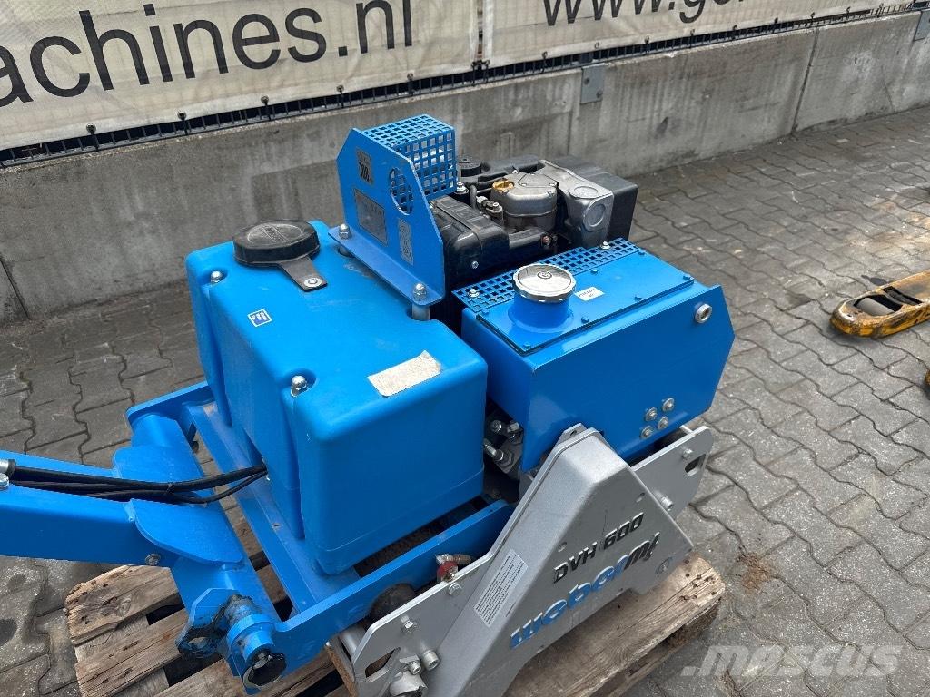 Weber SHV 600 Půdní kompaktory