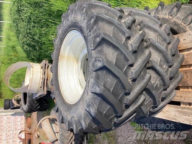 Trelleborg 440/65R24 Pneumatiky, kola a ráfky