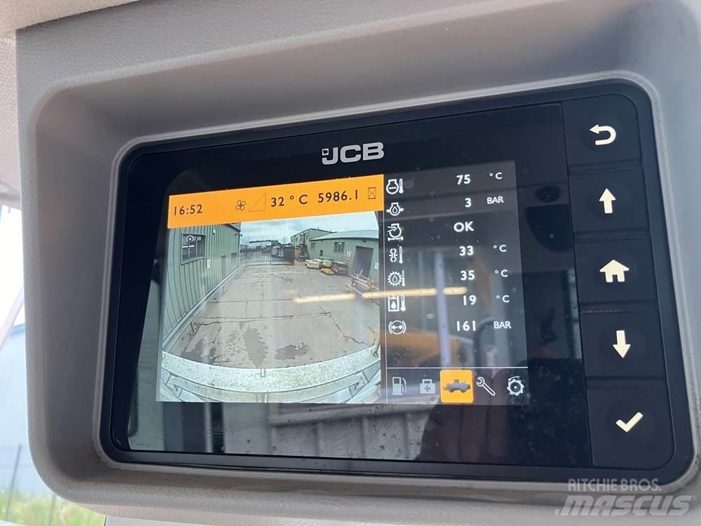 JCB 437 Kolové nakladače