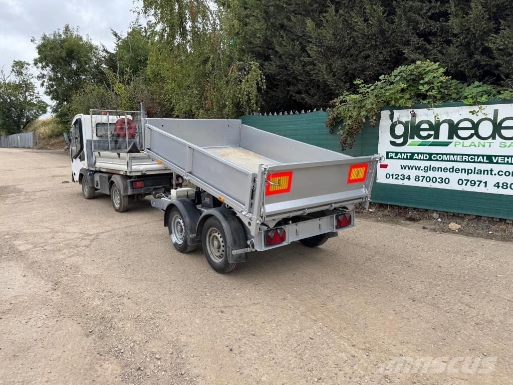 Ifor Williams 8 x 5 Sklápěcí přívěsy