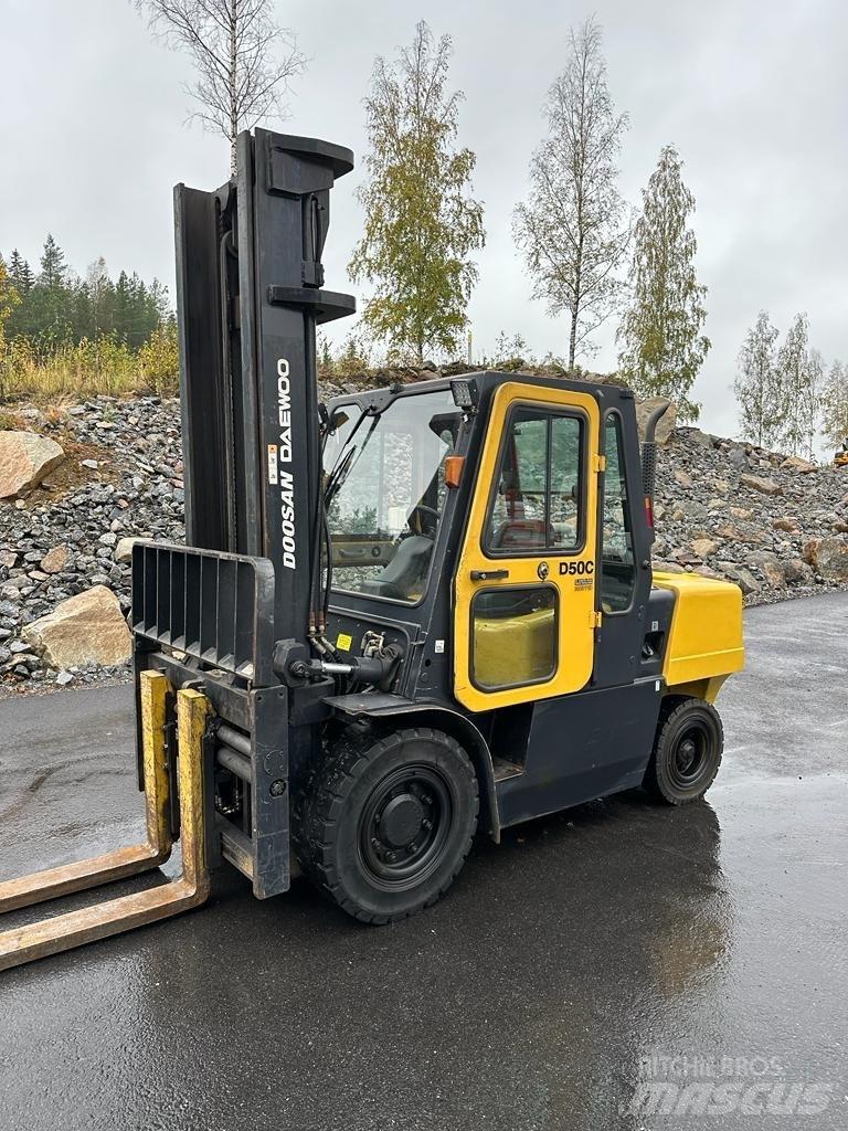 Doosan Daewoo D50-C2 Dieselové vozíky