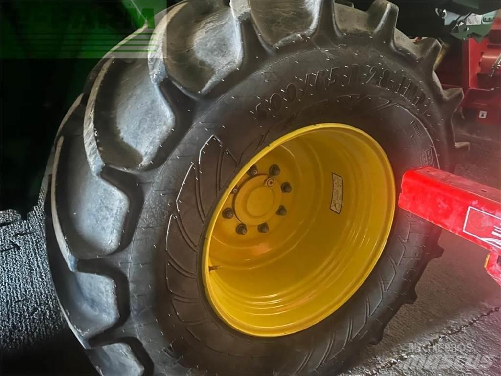 John Deere T550 Sklízecí mlátičky