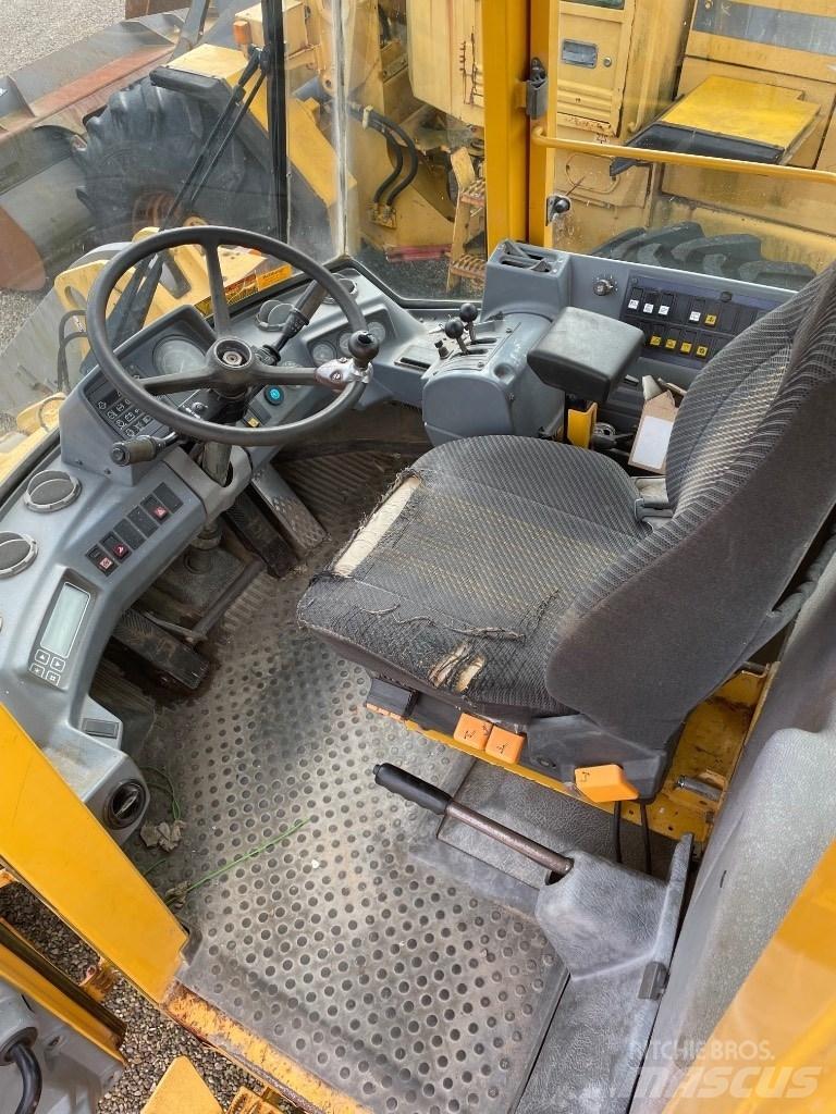 Volvo L70C Kolové nakladače