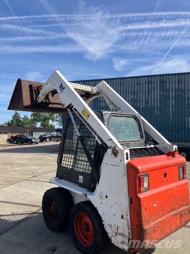 Bobcat S 100 Smykem řízené nakladače