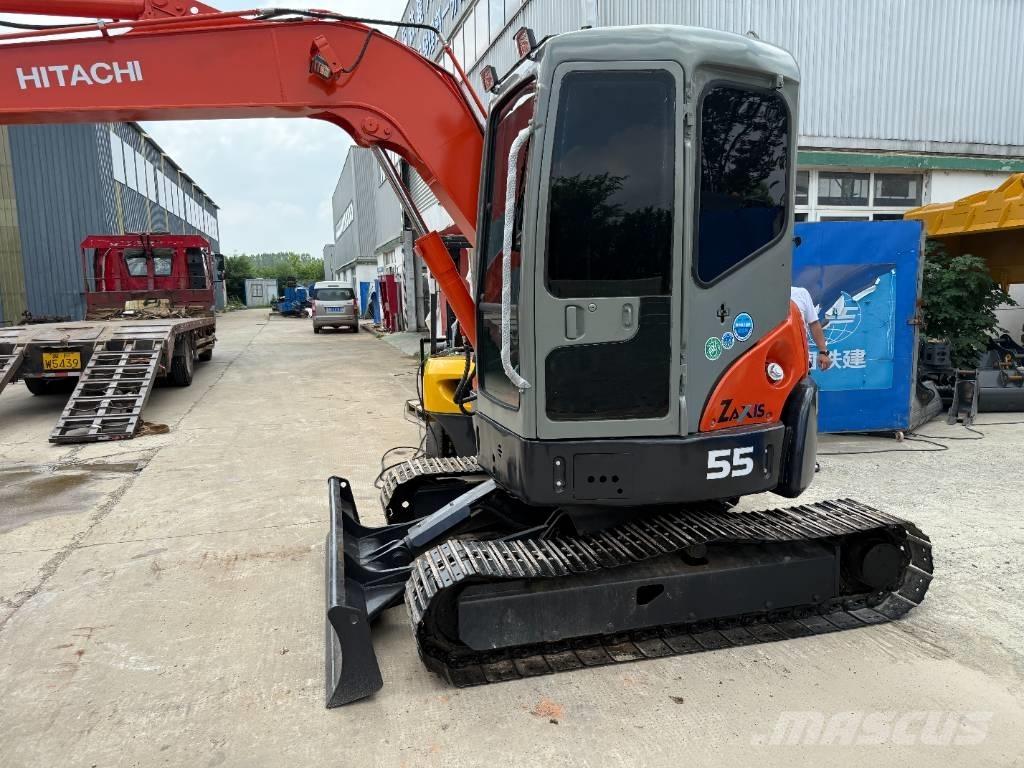 Hitachi Zaxis 55 U Pásová rýpadla