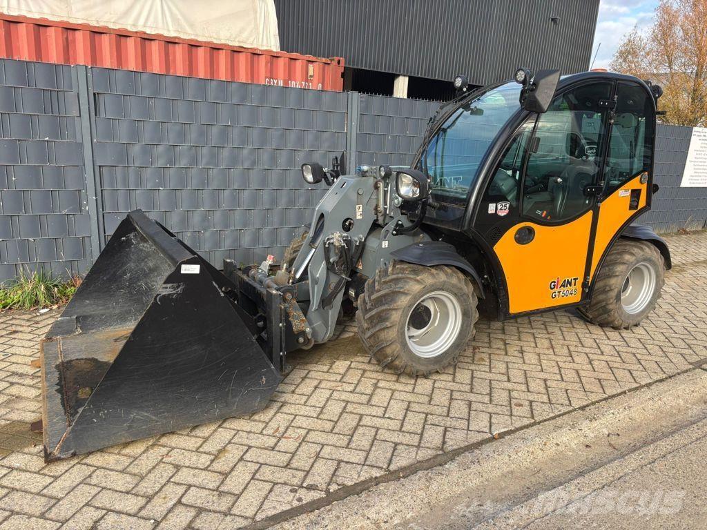 GiANT Tendo GT5048 Teleskopické manipulátory