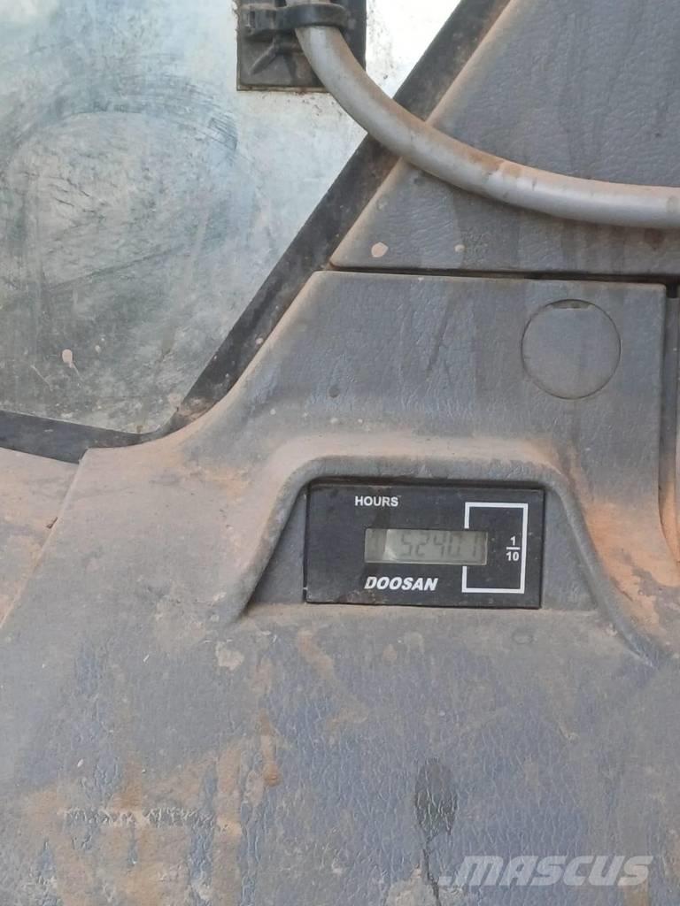 Doosan DX 350 LC-7 Pásová rýpadla