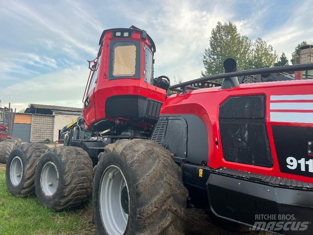 Komatsu 911 Harvestory