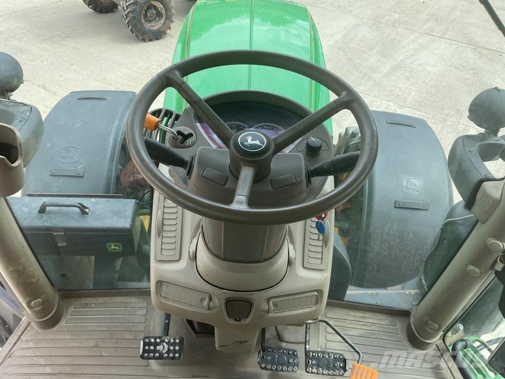 John Deere 6145 R Traktory
