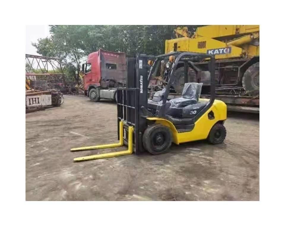 Komatsu 3Ton Dieselové vozíky