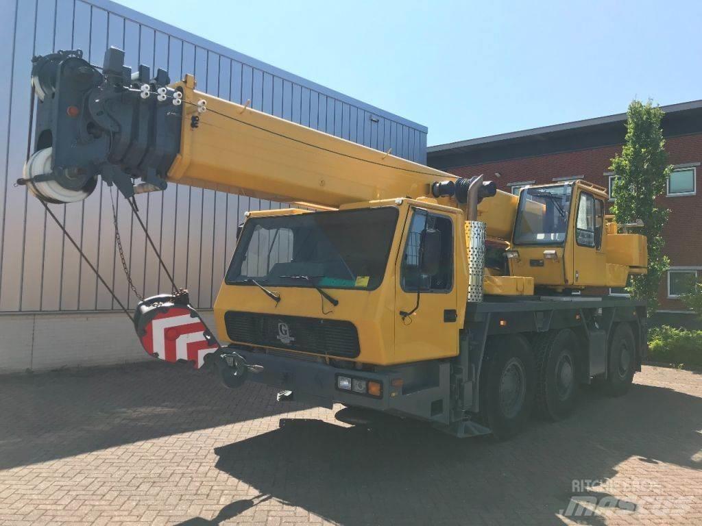 Grove GMK 3050 Univerzální terénní jeřáby