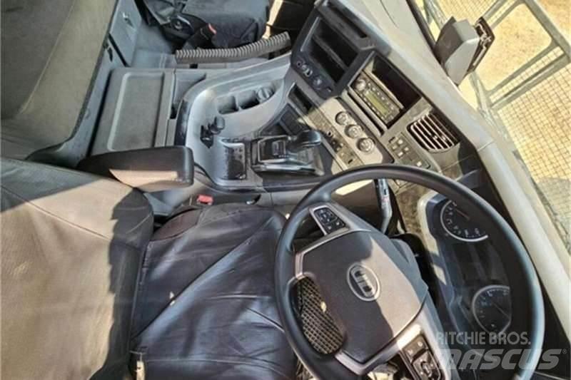 UD TRUCKS QUON Další