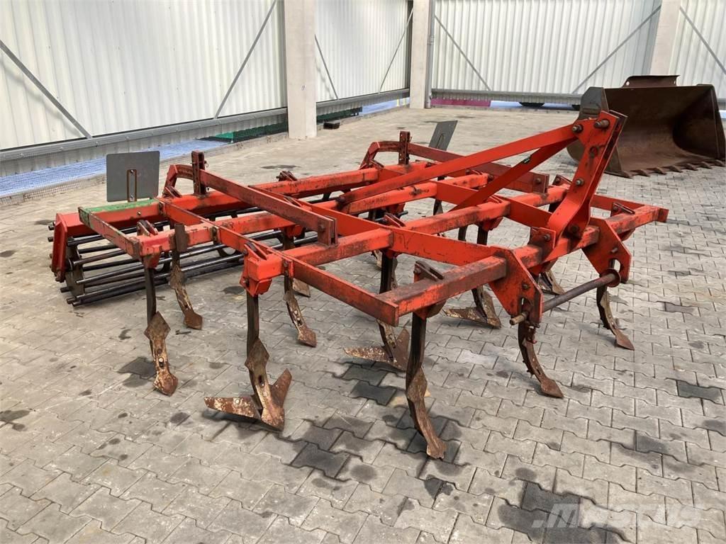 Becker Grubber 3m Kultivátory
